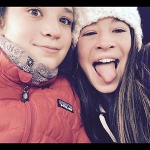 Meet your Posher, Dana